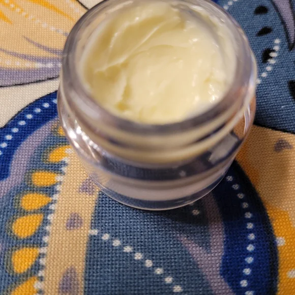 4/$25 Bobbi Brown Face Base Primer used light ly - Picture 5 of 5